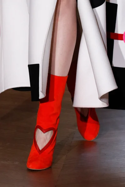 Look 2
